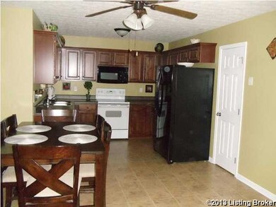 155 Crystal View Ct, Mount Washington, KY 40047 - photo 6