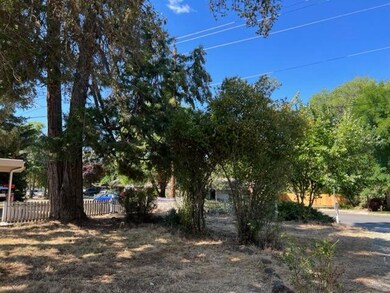 1439 NW Washington Blvd, Grants Pass, OR 97526 - photo 6