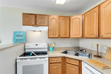 4736 Walden Cir unit 31, Orlando, FL 32811 - photo 7