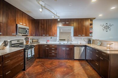 40 Poplar-200-2