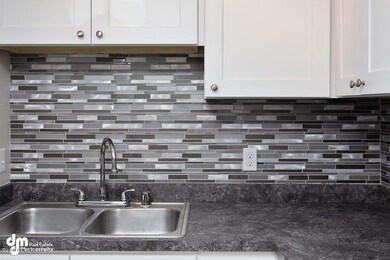 Kitchen 1418-SMALL