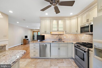 2457 Norrington Dr, Norristown, PA 19403 - photo 5