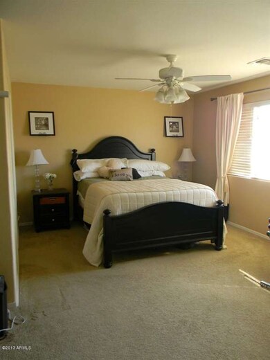Master Bed2