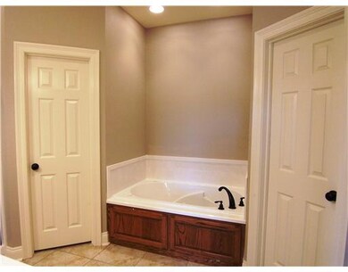 Master Bath/Spa.