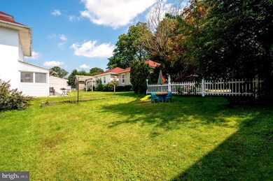 3331 Fairfield St, Reading, PA 19605 - photo 4