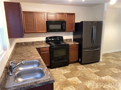 824 Ranchero St, Statesville, NC 28677 - photo 7