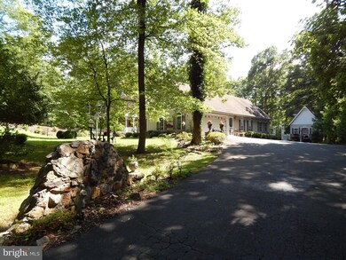 1090 Peter Yost Rd, Berkeley Springs, WV 25411 - photo 5