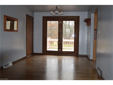 Dining Room, doorway to right leads to Kitchen & d