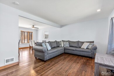 45 Tabb Ave, Piscataway, NJ 08854 - photo 2