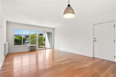 400 Narragansett Pkwy unit 2, Warwick, RI 02888 - photo 5