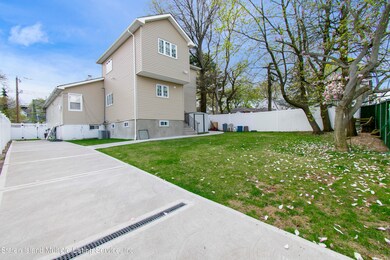 68 Gansevoort Blvd, Staten Island, NY 10314 - photo 3