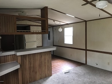 111 Pinewood Dr, Atlantic Beach, NC 28512 - photo 2