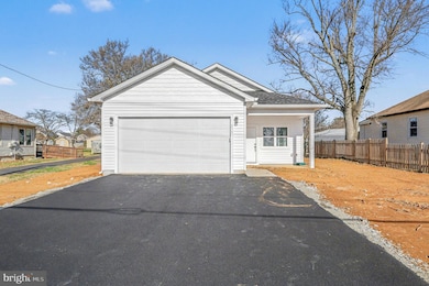 277 White Oak Rd, Fredericksburg, VA 22405 - photo 2