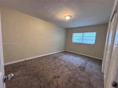 6844 SW 12th St, Pembroke Pines, FL 33023 - photo 5