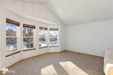 24-Living Room-ELKO5825