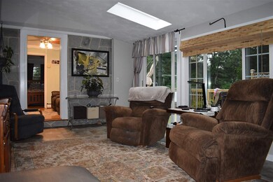 1021 Bodwell Rd, Manchester, NH 03109 - photo 3