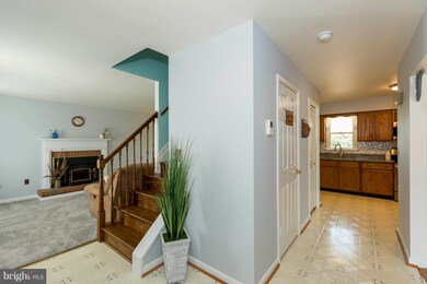 5608 Lasalle Ln, Sykesville, MD 21784 - photo 4