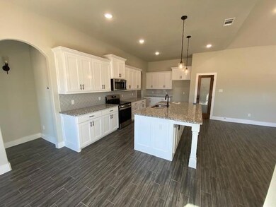 2001 Bedford Ct, Weatherford, TX 76088 - photo 5