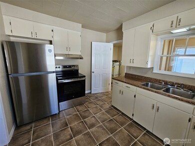 329 26th Ave, Longview, WA 98632 - photo 5