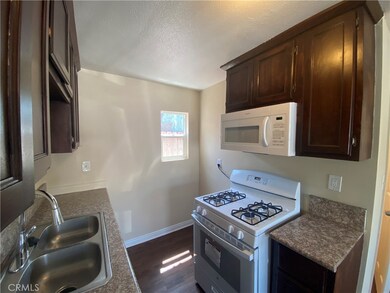 708 W Plum St, Compton, CA 90222 - photo 2