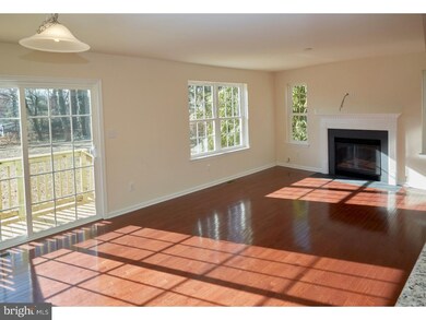 566 Sunset Ave, Maple Shade, NJ 08052 - photo 3