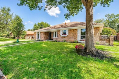 2108 Norwood Dr, Hurst, TX 76054 - photo 3
