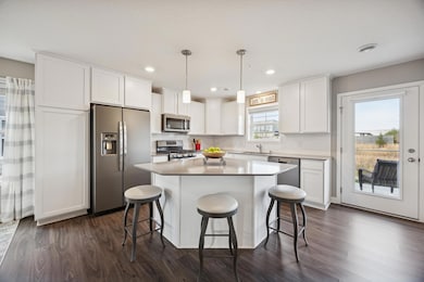 708 Locke Pointe Dr NE, Fridley, MN 55432 - photo 2