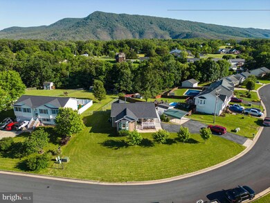 690 Christiansen Dr, Strasburg, VA 22657 - photo 4