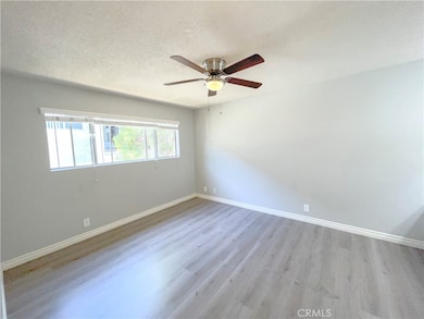 13717 Chadron Ave unit 16, Hawthorne, CA 90250 - photo 6
