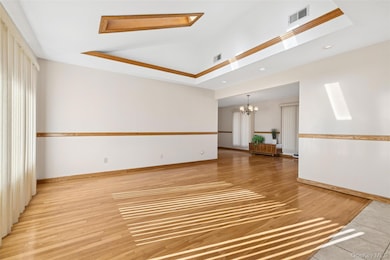 7 Joyce Ln, ComMacK, NY 11725 - photo 4