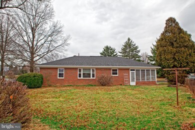 21920 Holiday Dr, Smithsburg, MD 21783 - photo 4