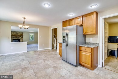 27411 Clarksburg Rd, Damascus, MD 20872 - photo 7