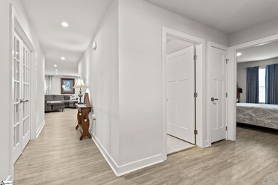 219 Bending Branch Rd, Greenville, SC 29605 - photo 7