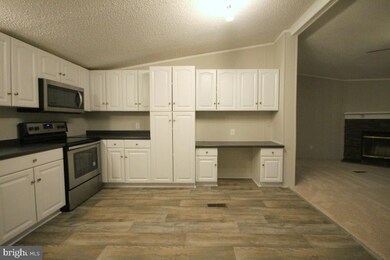 5152 Harlem River Dr, Ruther Glen, VA 22546 - photo 5