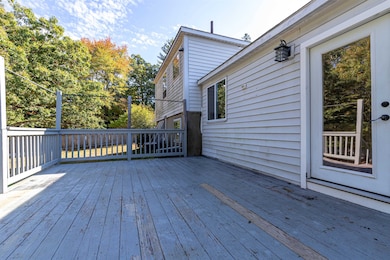 72 Cox St, Nashua, NH 03064 - photo 5