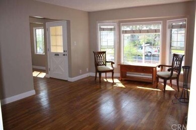 entrance and living room