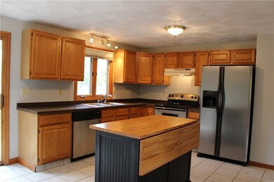 118 King Phillip St, Portsmouth, RI 02871 - photo 2