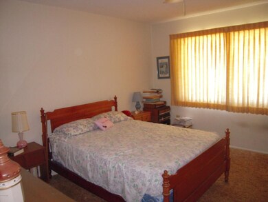 13868 N Newcastle Dr, Sun City, AZ 85351 - photo 7