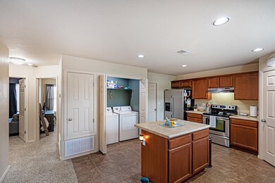 2524 Las Alturas Ct, Alamogordo, NM 88310 - photo 5