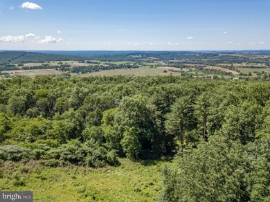 7169 Corning Rd, Zionsville, PA 18092 - photo 3