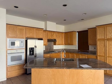 19981 Panoz Cir, Patterson, CA 95363 - photo 5