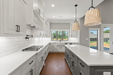 22949 Gunner Cir, Athens, AL 35613 - photo 2