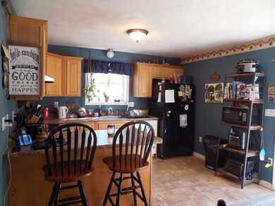 197 Oxbow Rd unit A, Orange, MA 01364 - photo 4