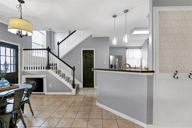 Open kitchen, breakfast, living area.