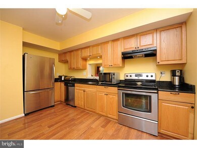302 Manor Ln unit 2, King of Prussia, PA 19406 - photo 6