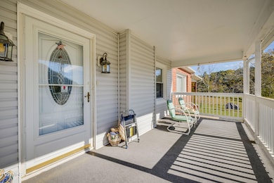 185 Banjo Dr, Hiltons, VA 24258 - photo 5