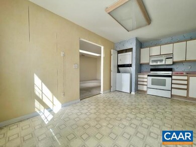 1334 Sycamore Ct, Charlottesville, VA 22901 - photo 7