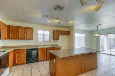 Kitchen (1)-SMALL