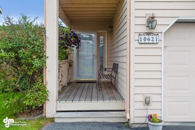 03-Front Porch_DMD_3903