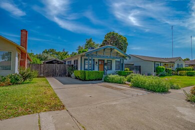 1028 W 22nd St, Merced, CA 95340 - photo 2